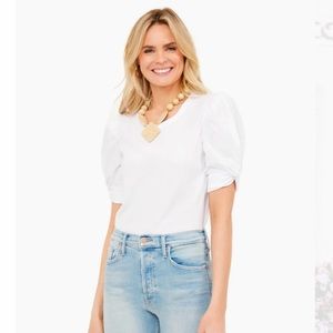 White Vesty Puff Sleeve Crewneck
POMANDER PLACE